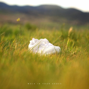 Zac Ciscon - Walk in your shoes