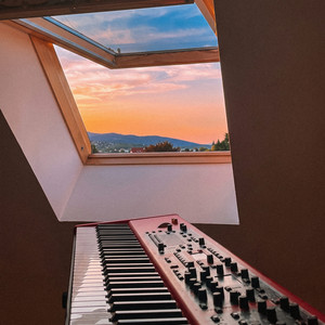 Phrygian House Etude - Orchestral Mix by Leon T., Zach Heyde