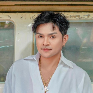 Shot Jusmin - ឆ្នាំនេះអូនមើលកាំជ្រួចជាមួយអ្នកណា