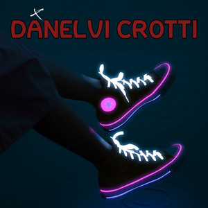 Viaje Sin Órbita by DANELVI CROTTI