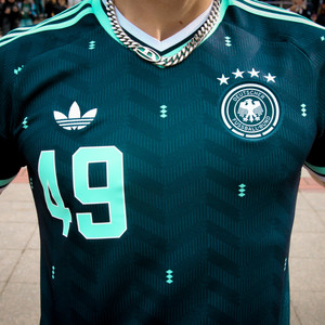 1974 Dfb by Wellconnected_G, Prod Gordon