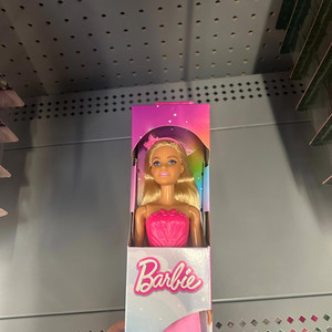 Barbie by Tedadiea, DigBar