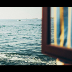 Island Radio by vhskid.
