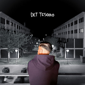 Under Månen by Tesoro