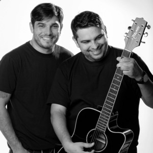 Heverton e Heverson - Dança Comigo (Ao Vivo)