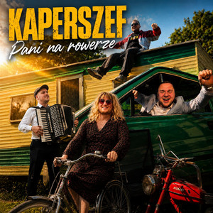 Pani na rowerze by KAPERSZEF