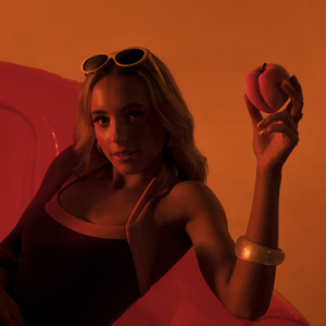 Peachy by Gemma Hollingsworth