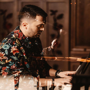 Korab Shaqiri - Korab Shaqiri (Lendita Mjekiqi Potpuri Festive)