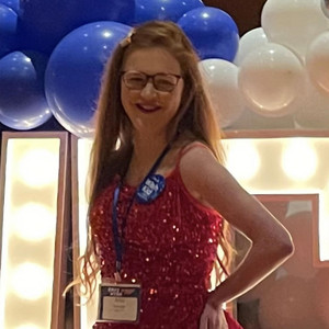 Allison Schmidt - Betty