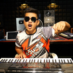 ตะวัน ออริจินอล - โชว์วงมันๆ