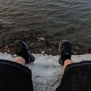 nazavr1k - просыпаюсь в одиночестве (feat. ntelzxc & Komorel)