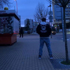 Bez pauzy by Og M