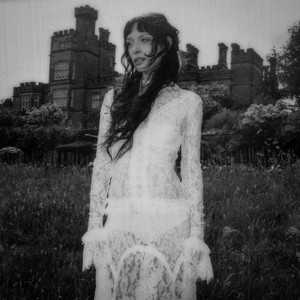 Holly Humberstone — it’s a real Cruel World (2026)