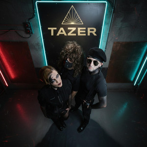Razor vs Tazer by Tazer