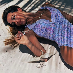 Tienes Que Bailar by Giada Brincè