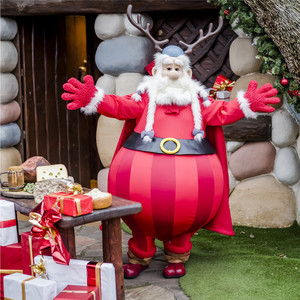 Parc Astérix - Le père noël rêve de potion (bande originale du Défilé de Noël)