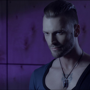 Карлос - Дяволски вярно (feat. Цветелина Янева)