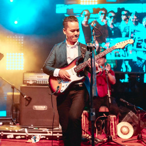 Boby Lama - Kade Jyaba Mehndola Dong (Yangri La) (feat. Mona Lama/Sanu Waiba)