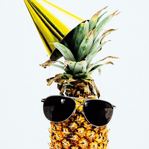 A Lil Happy Birthday Love (feat. Maurice Williams)