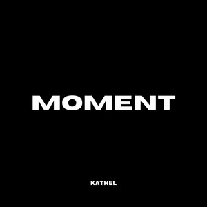Portada de Moment