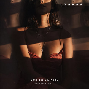 Luz En La Piel by Lyanaa