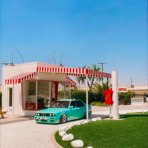 Drive Thru by Megatrong