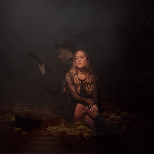 Ojos Viejos by Clara Ballestero, David Bensimon