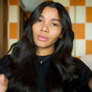 Full-Speed Whispers & Lightning Taps by April’s ASMR