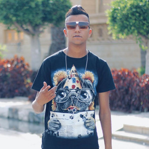 دنيا غريبه خلق وحوش by Essam Sasa