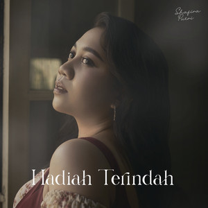 Hadiah Terindah by Shafira Putri