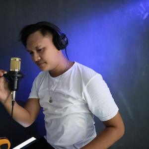 Bobby Faraby - Jangan Pernah Menyerah ( Tuhan Tak Pernah Janji ) [Acoustic]