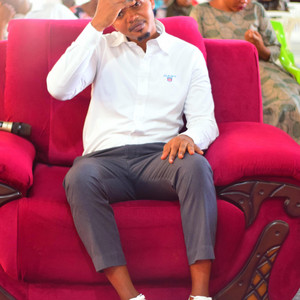 Emanuel Nicarios - Ombi Langu