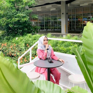 Antah Iyo Antah Tido by Alfina Braner
