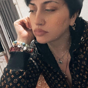 თავისუფალი პოეტი - ქალი ქალია მარად