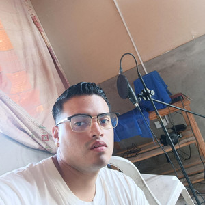 Tengo kush by Yosoyluisfer