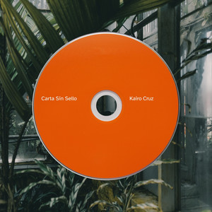Suelo Sin Huellas by Kairo Cruz