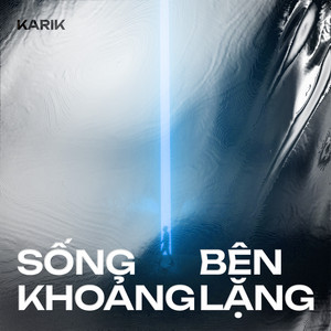 Sống Bên Khoảng Lặng