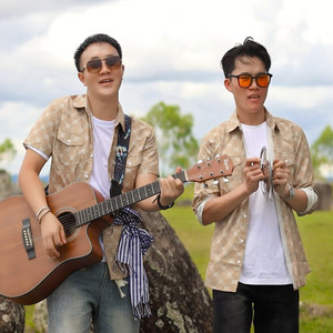 Xyooj Thoj - Laus Laus Laj Laj Tham Hluas Nkauj