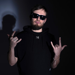Яркий