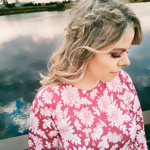 Jacqueline Coppola - Can't help falling in Love