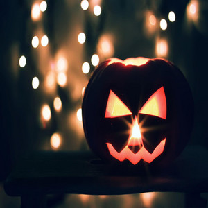 Aeryk Bacon - It's Almost Halloween