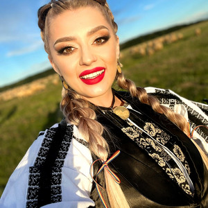 Alexandra Creț - De Dor Si De Patimi Multe