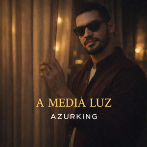 A MEDIA LUZ by AZURKING