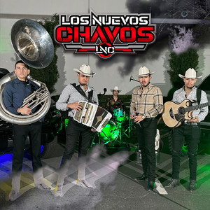 Los Nuevos Chavos - Con La Novedad (En Vivo)