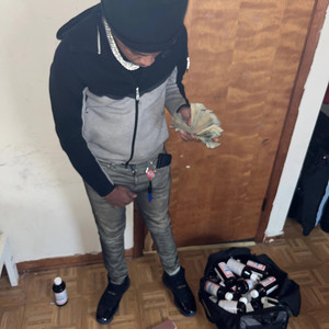 Wiggle wit it by Zavy50, Big Lay