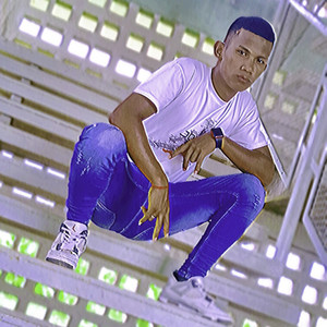 Edinyer CRG - No Soy Igual a los Demás