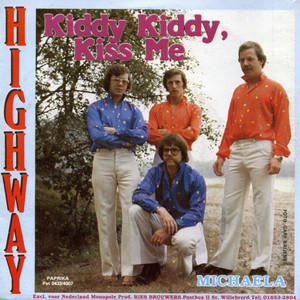 kiddy kiddy, kiss me