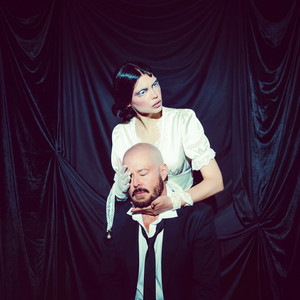 Suite 17 by NOANNE, Gregory Darling