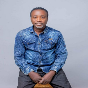 Akivambo Freddy Tolo - Kare Na Kare