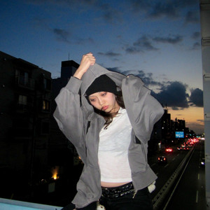 bitches by himari, crusey
